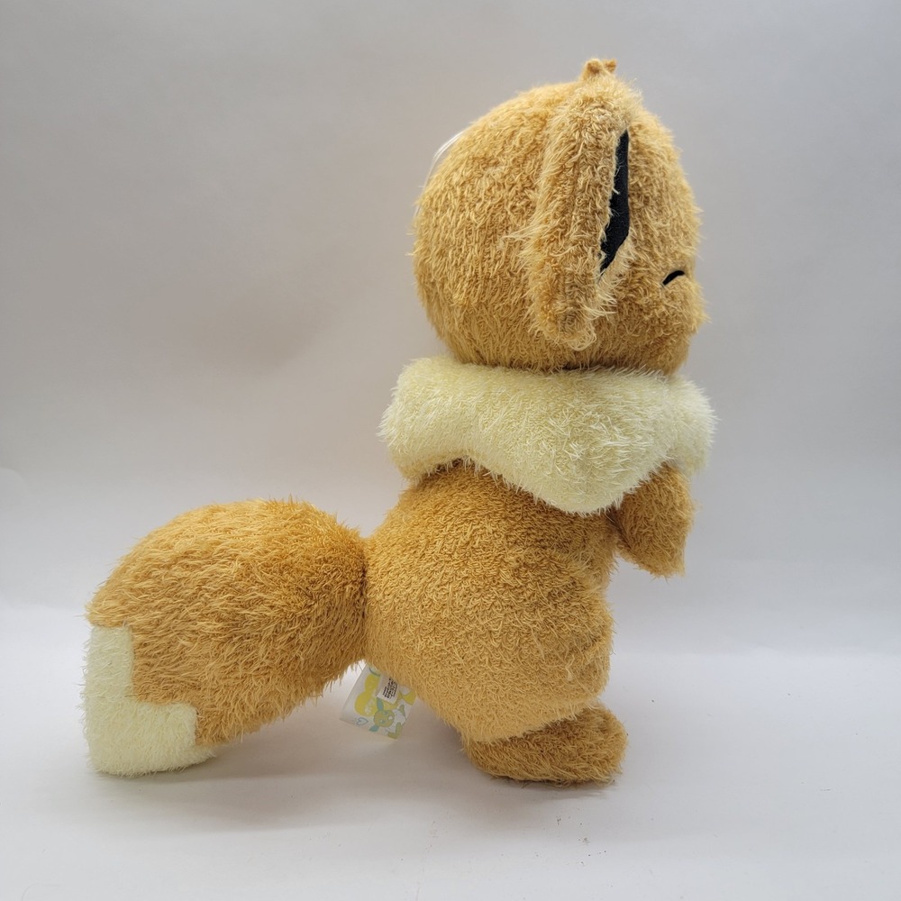 Eevee Pokemon Banpresto 2018 Plush 12" Fuzzy Toy Doll Japan Import Hanger - Picture 5 of 13